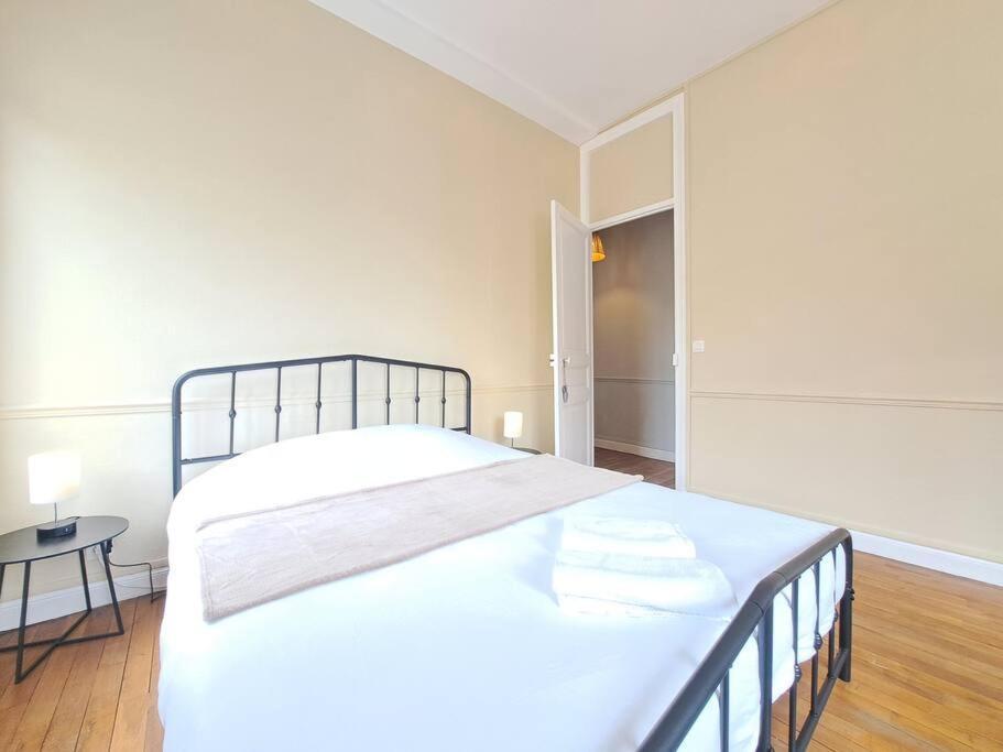 Perth, Bel Appartement Lumineux Reims Exteriör bild
