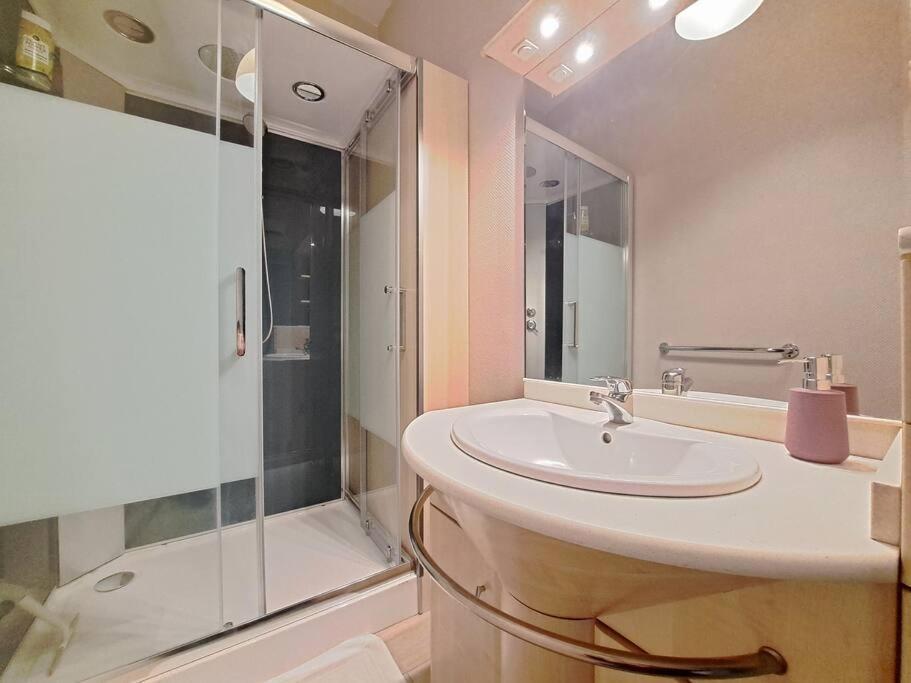 Perth, Bel Appartement Lumineux Reims Exteriör bild